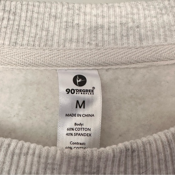90 Degrees Light Gray Crew Neck Sweater Size M - Picture 3 of 3